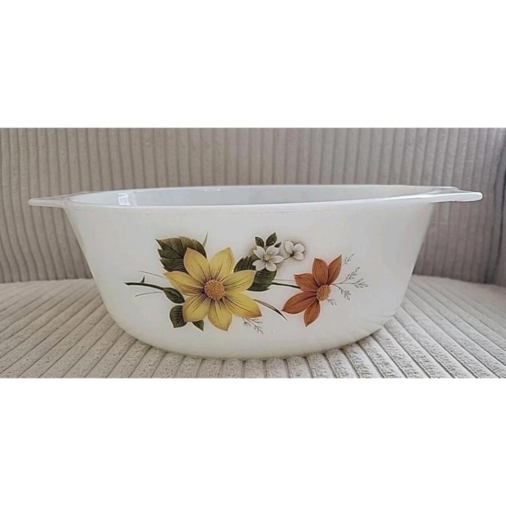 Vintage Large Pyrex Autumn Glory Serving Dish/White/Pyrex/1980's/Retro/Casserole